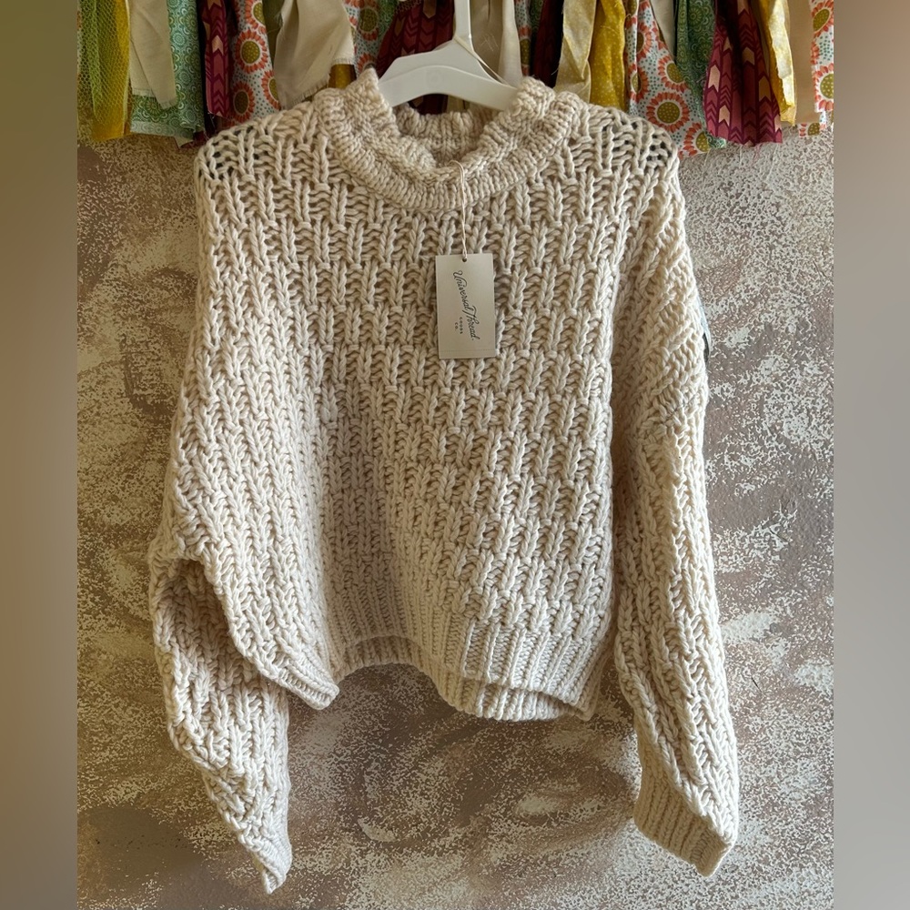Universal Thread Cable knit Sweater